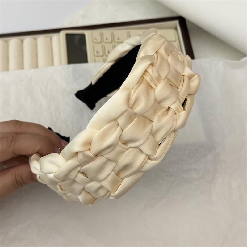 5CM Luxus Breite Damen Geflochtene Haarbänder Weicher Satin Stoff Geflochtenes Stirnband Mode Weiblich Lässig Party Kopfschmuck Haaraccessoires