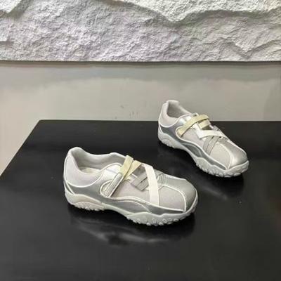 Zapatillas estilo ballet para mujer, nuevas de primavera y verano, suela gruesa, retro, de malla transpirable, zapatos casuales para estudiantes