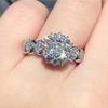 Cao Shiruili Flower-Shaped Ring: Zircon Diamond Ladies' Engagement Ring