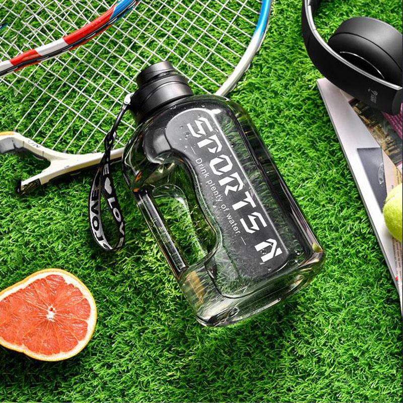 

Портативная бутылка для воды для мужского спортзала и езды на велосипеде с точной шкалой, большой емкостью и полипропиленовым материалом 1700ml чёрный