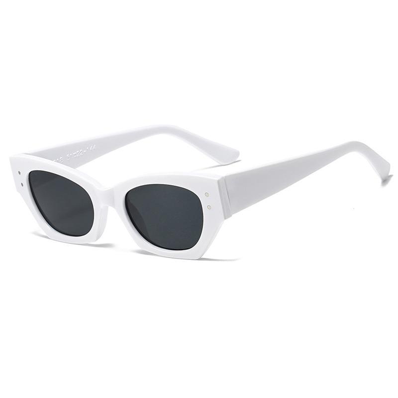 Vintage Small Rivet Cat Eye Sunglasses Women Fashion Brand Luxury Designer Polygon Cat-eye Sun Glasses UV400
