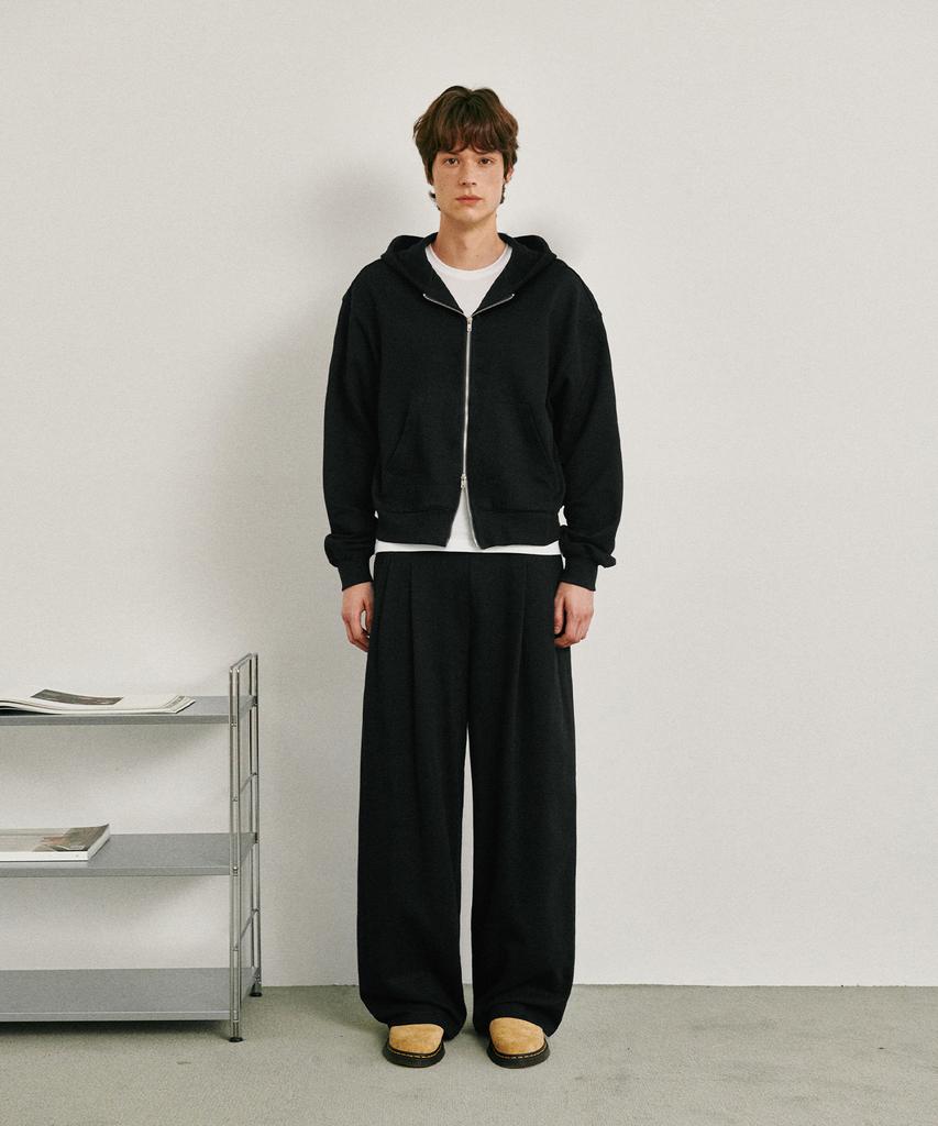 GLW Wide Double-Pleat Sweatpants Black