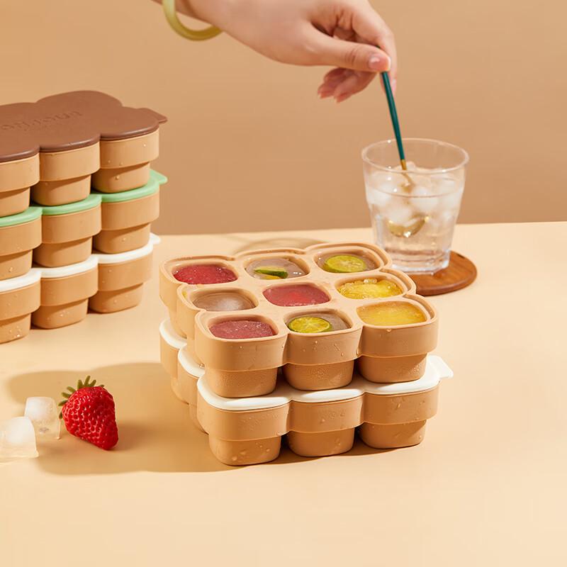 LocknLock Silikon-Eiswürfelform mit Deckel