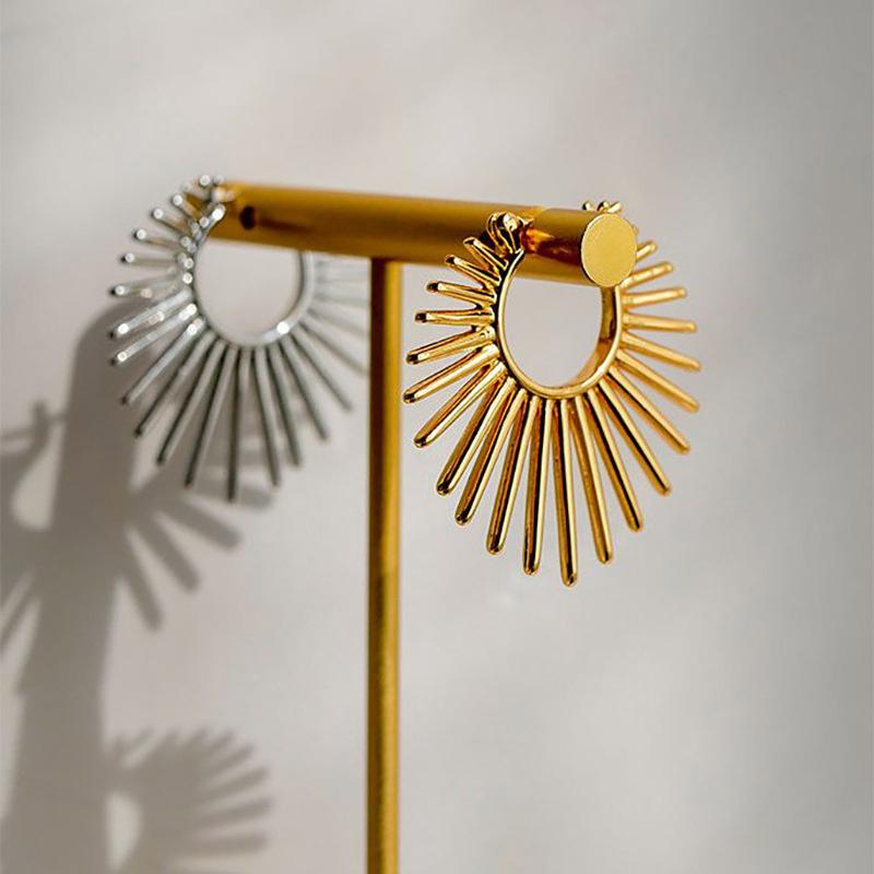 Trending French Punk Fan Hoop Earring For Woman New In Fashion Party Exaggerate Elegant Korean Earring Jewelry