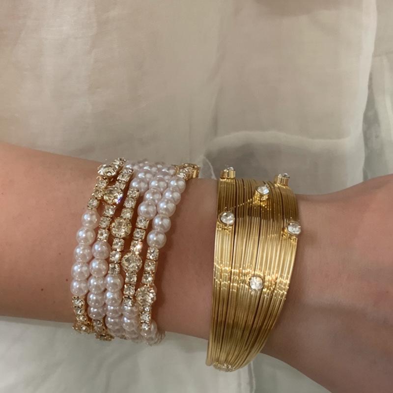 Vintage Rhinestone Multi-layer Open Bangle: Unique, Fashionable Light Luxury Bracelet for Women