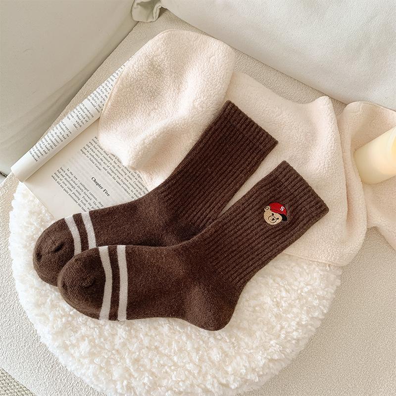 New Bear Wool Socks Women'S Medium Tube Socks Cute Embroidery Thickened Thermal Socks Do Not Slide Wool Socks