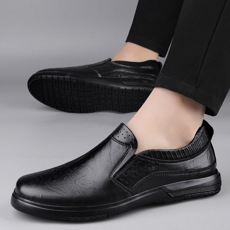 Fashion Handmade Leather Men Shoes Design Fashion Sneakers Male Slip On Loafers Breathable Casual Driving Flat Lightweight New Men Shoe