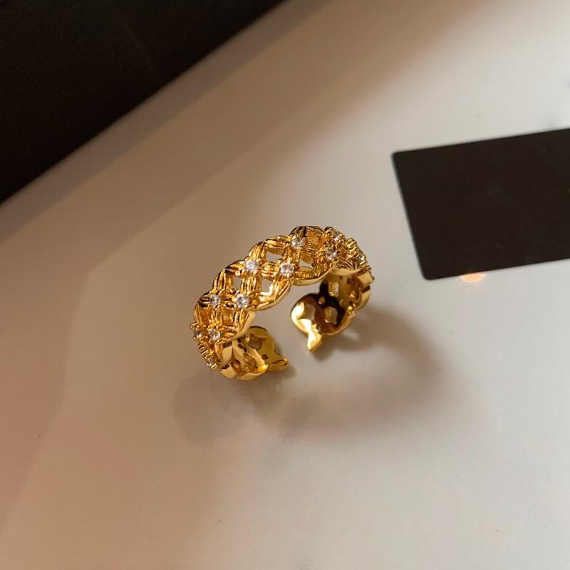 Real gold electroplated zircon cross hollow opening ring French temperament advanced index finger ring light luxury niche ring