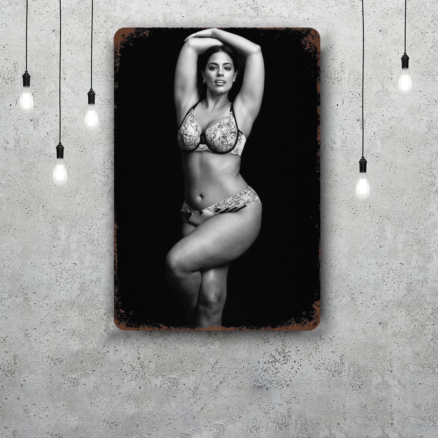 

ashley graham Funny Bar Metal Sign Retro Plaque Vintage Sign Alcohol Drinker Pub Club Man Cave Kitchen Wall Decoration 20x30cm（7.8x11.8inch）