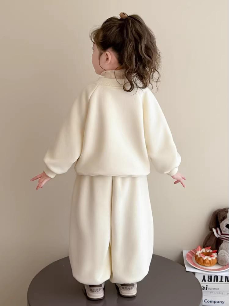 Uroczy dziewczęcy komplet pluszowej bluzy z kapturem i spodni z nadrukiem kota KT - Jesień/Zima Styl koreański, Ciepły dwuczęściowy