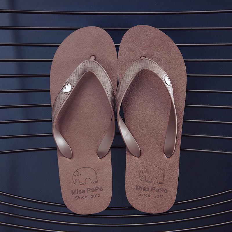 

Шлепанцы женские новые летние на плоской подошве нескользящие пляжные туфли парные сандалии male L size, recommended 44-45 feet