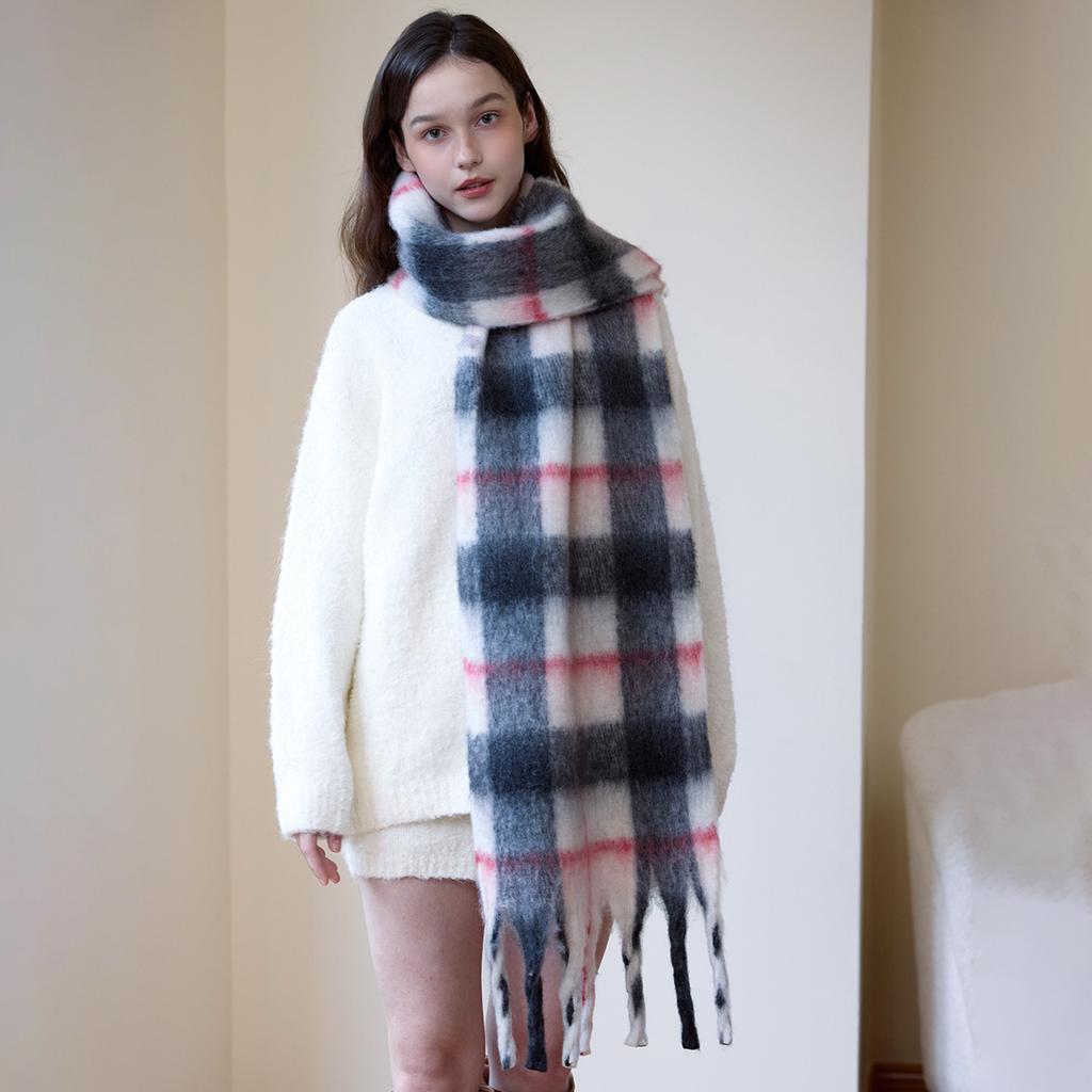 Korean version of the atmosphere thickened imitation cashmere plaid scarf women's winter fringed scarf shawl