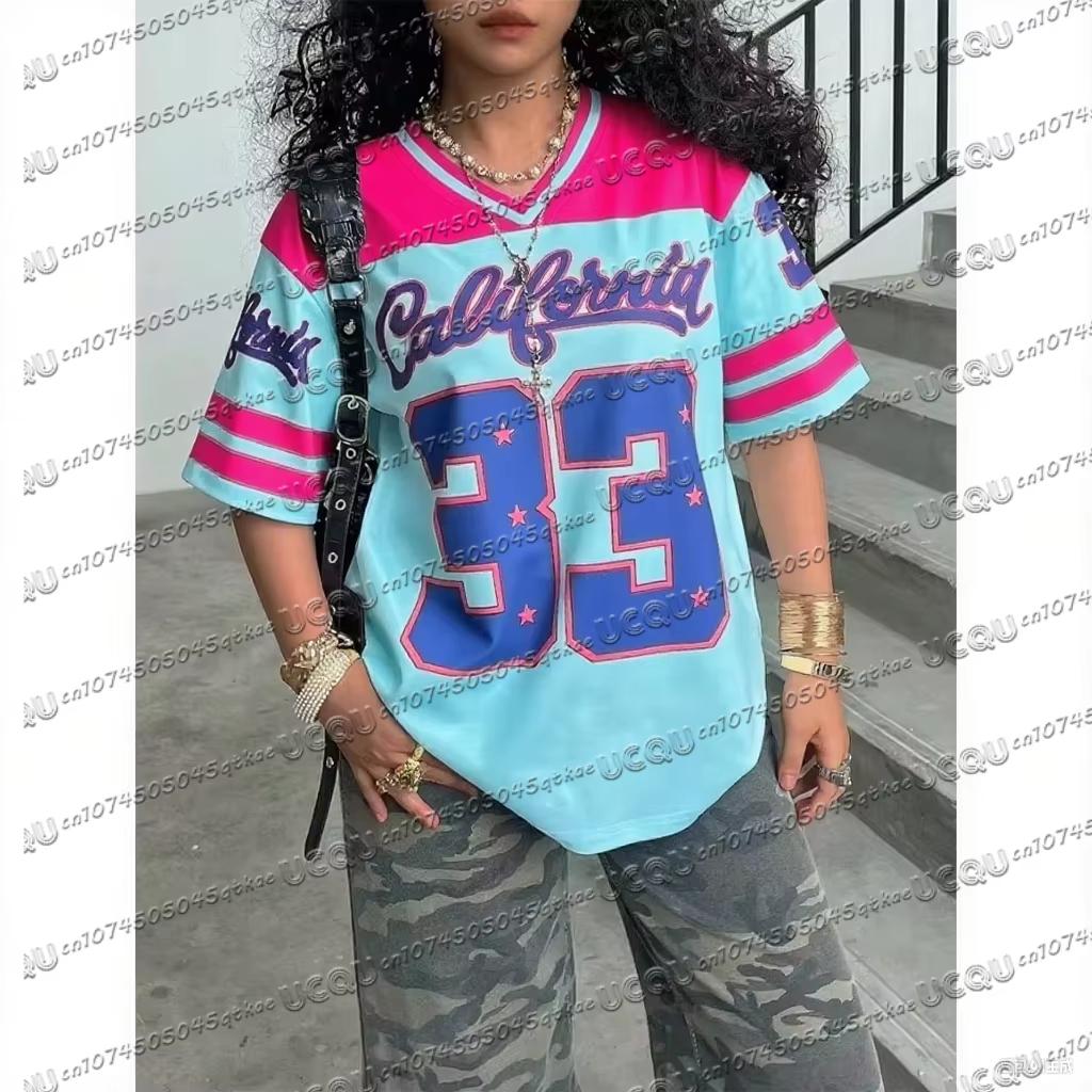 Sommer Damen Lässig Persönlichkeit Nummer & Buchstaben Druck Fußball T-Shirt Mode V-Ausschnitt Locker Komfort Atmungsaktiv Oberteile Tee Y2K