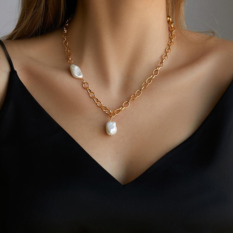 Women French Elegant Irregular Pearl 18k Gold Plated Brass O Chain Clavicle Necklace