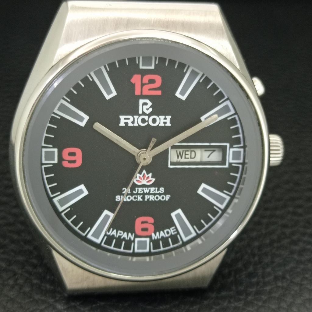 VINTAGE RICOH R31 AUTOMATIC JAPAN MENS BLACK COLOR DIAL WATCH a707916-1