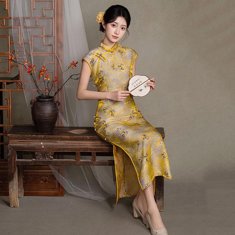 Yellow is sent to test the national style, new Chinese style, daily Suzhou long cheongsam, improved young 1011 new women's high sense