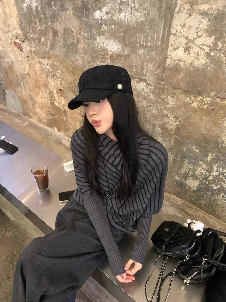 Women's Korean Style Black and Gray Knit Batwing Sleeve Sweater - Elegant Autumn Outfit