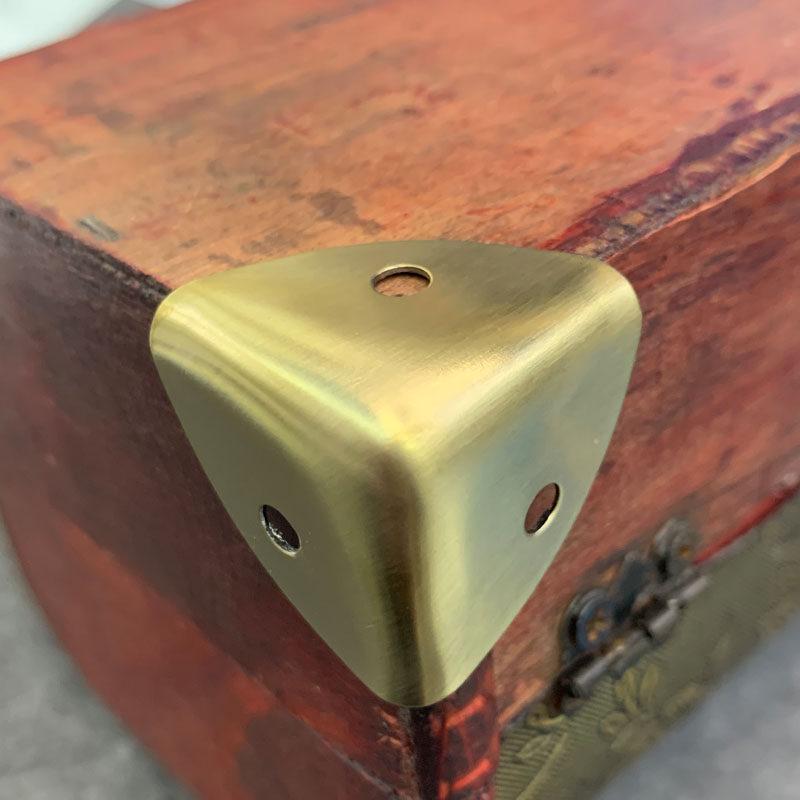 Protection d'angle en acier inoxydable 25x25 mm pour boîtes et étuis