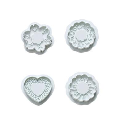4Pcs Heart Flower Biscuit Cutter Cookie Stamps Fondants Pastries Molds Plastic Cookie Cutter Kitchen Bakings Supplies