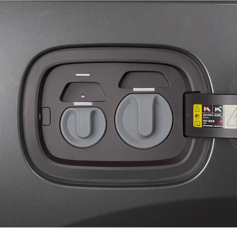 Silicone Waterproof Magnetic Charging Port Cover for Ideal L6-L9 Cars - Black Tech Accessory