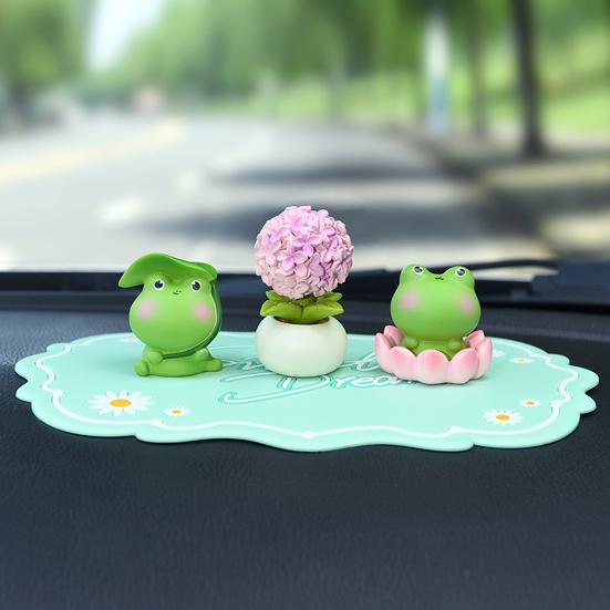 3Pcs Frog Figure with Pad Resin Frog Car Ornament Mini Green Plant Bonsai Pot Home Office Decor Car Interior Accessory