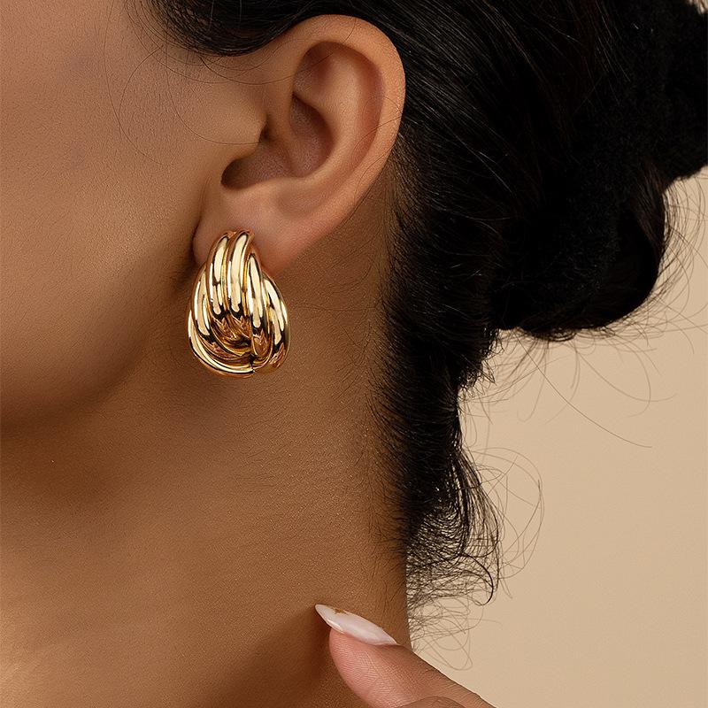 Korean Retro Minimalist Geometric Twist Stud Earrings for Women