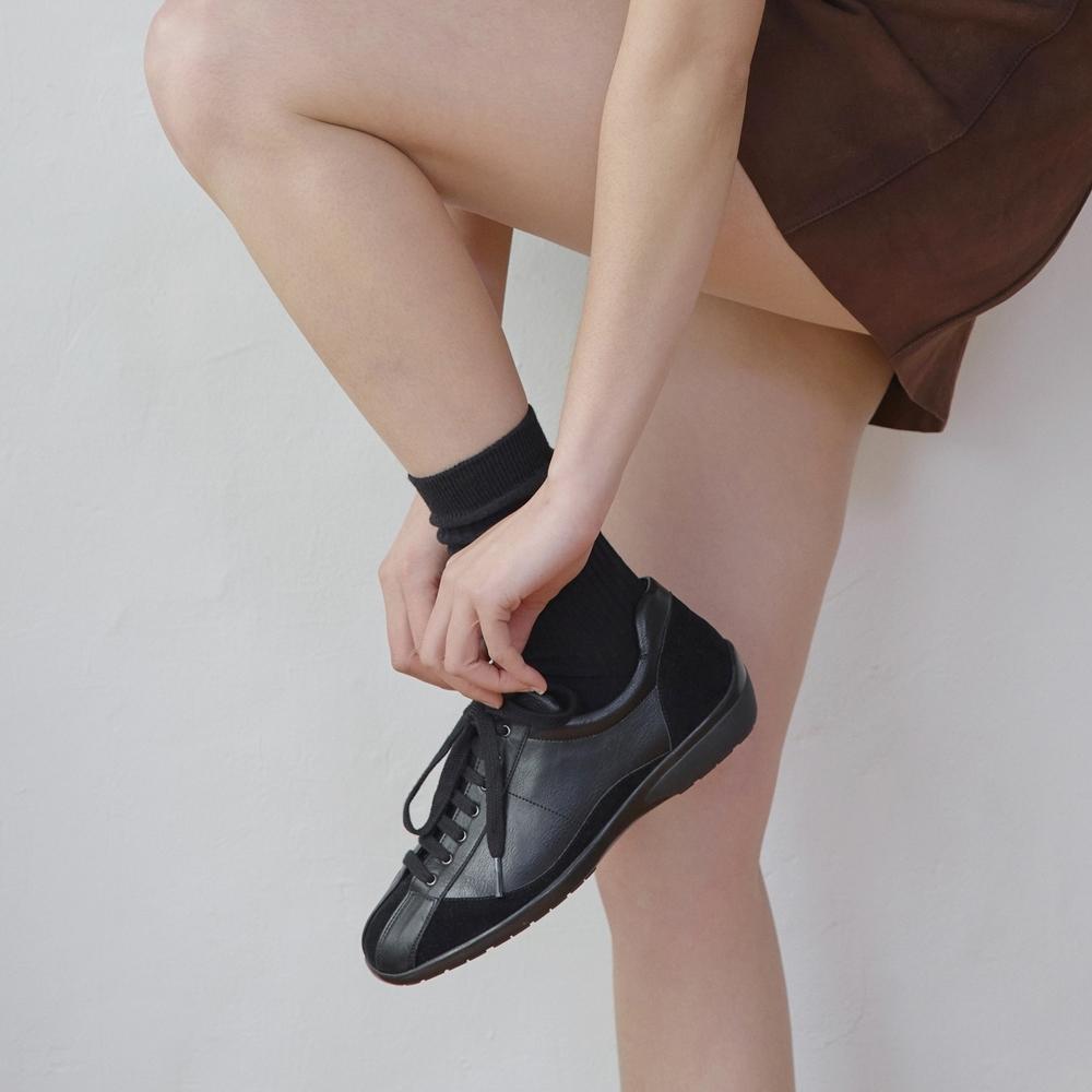 Thecloister Vintage Racing Low-Top Sneakers (2 Colors)