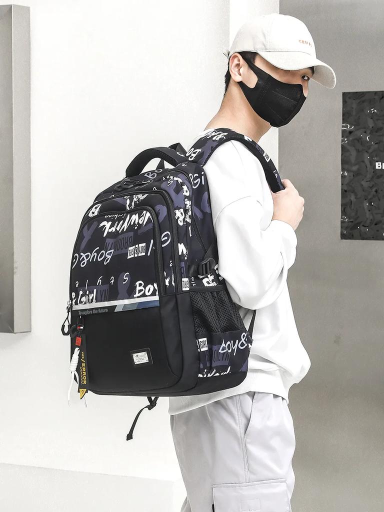 Školní tašky s graffiti pro dospívající chlapce Žáci základní a střední školy Školní batoh Venkovní cestovní batoh Velký studentský batoh na notebook