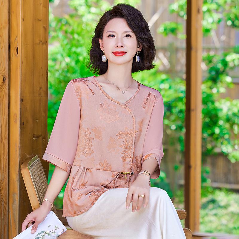 Elegant Summer 2026 Three-Quarter Sleeve T-shirt for Middle-Aged and Elderly Women