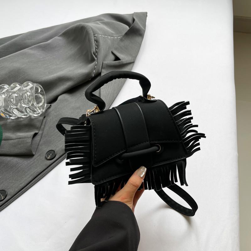 

Chic Small Tassel Handbag Stylish Pu Material Perfect For Everyday Use In Black Red Green Khaki And Brown чёрный