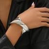 Women's Matte Finish Bold Twisted Line Bracelet - European and American Style, Perfect for Daily Wear