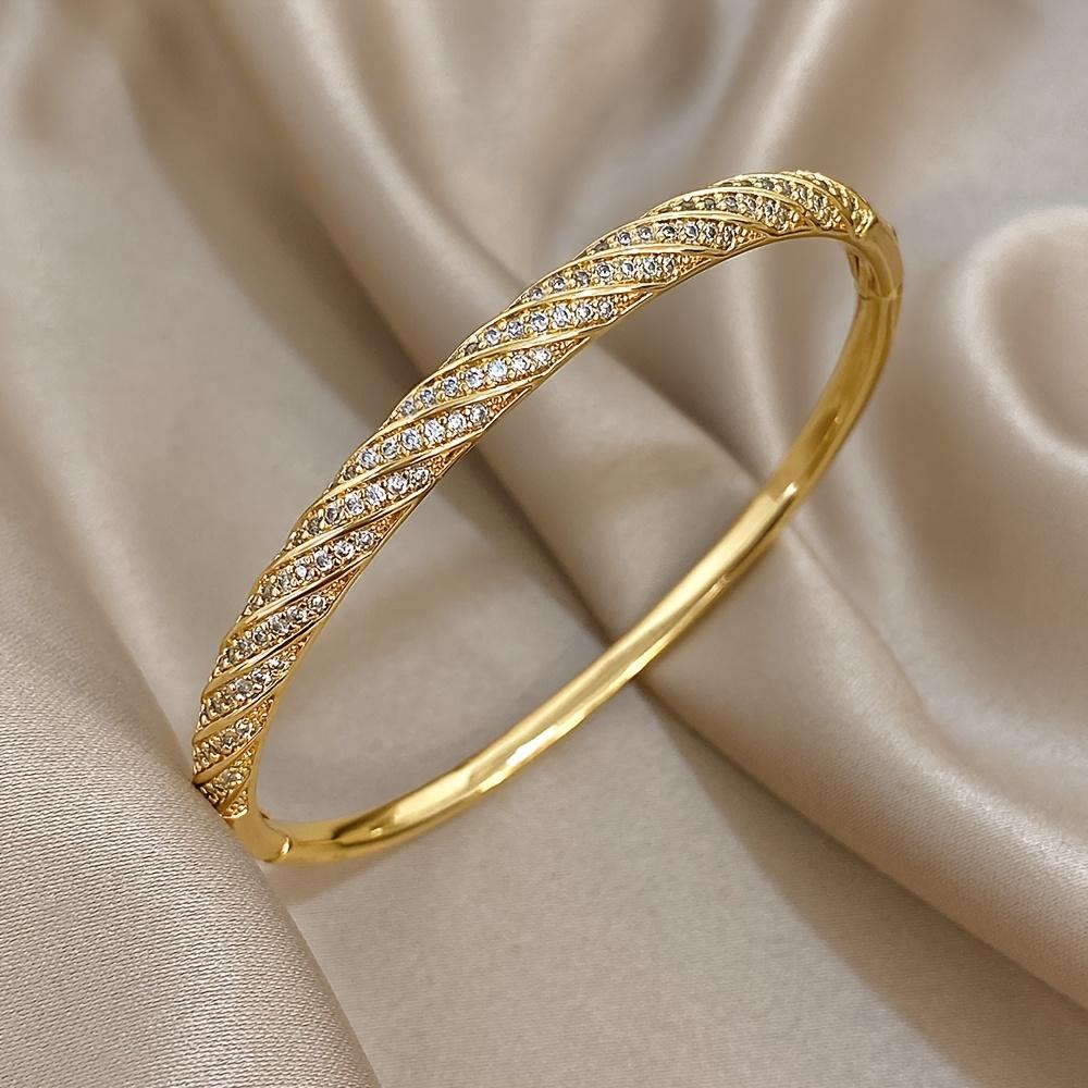 1A Stylish Twisted Half-circle Rhinestone Copper Bracelet, an Elegant and Versatile New Spring/summer Couple's Bracelet, Suitable for Daily Wear and