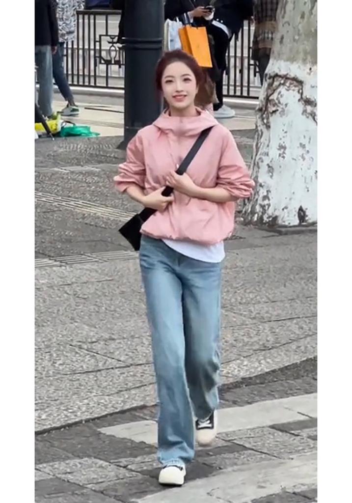 Women's Korean-Style Hooded Sun Protection Jacket - Summer 2026 Windbreaker Cardigan.