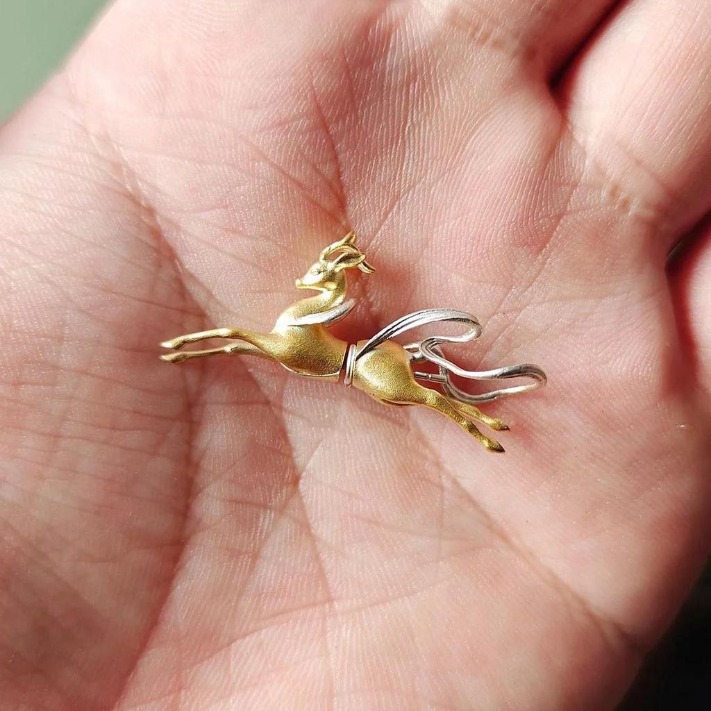 Retro 2025 Dunhuang Inspired Nine-Colored Deer Stud Earrings: Gold & Silver Two-Tone with S925 Silver Needle