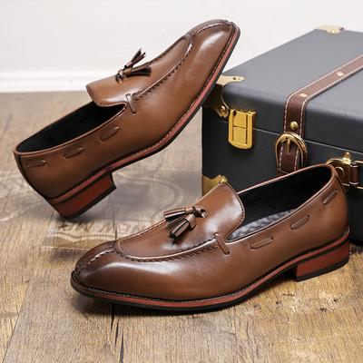 Nuove Scarpe da Uomo Moda Pelle Verniciata Marrone Nera con Nappe Abito Scarpe da Ufficio Business Fascino Maschile Matrimonio Festa Ballo Scarpe Basse Calzature