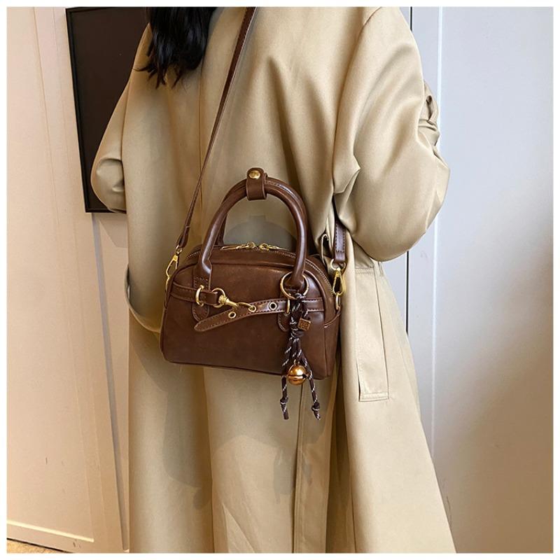 New retro small bag, interpretation of high fashion style!