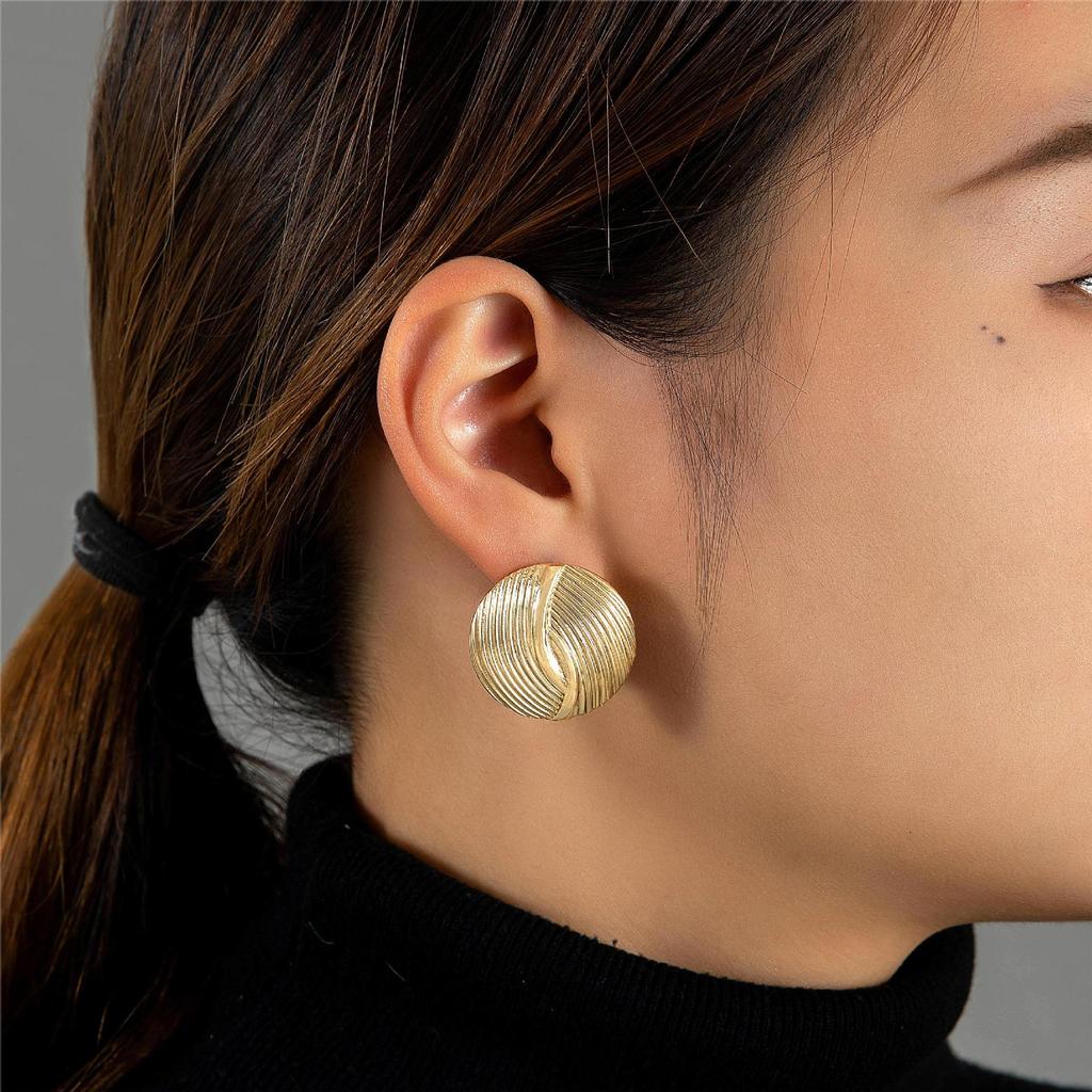 New, creative big flower alloy earrings, temperament metal petal geometric earrings