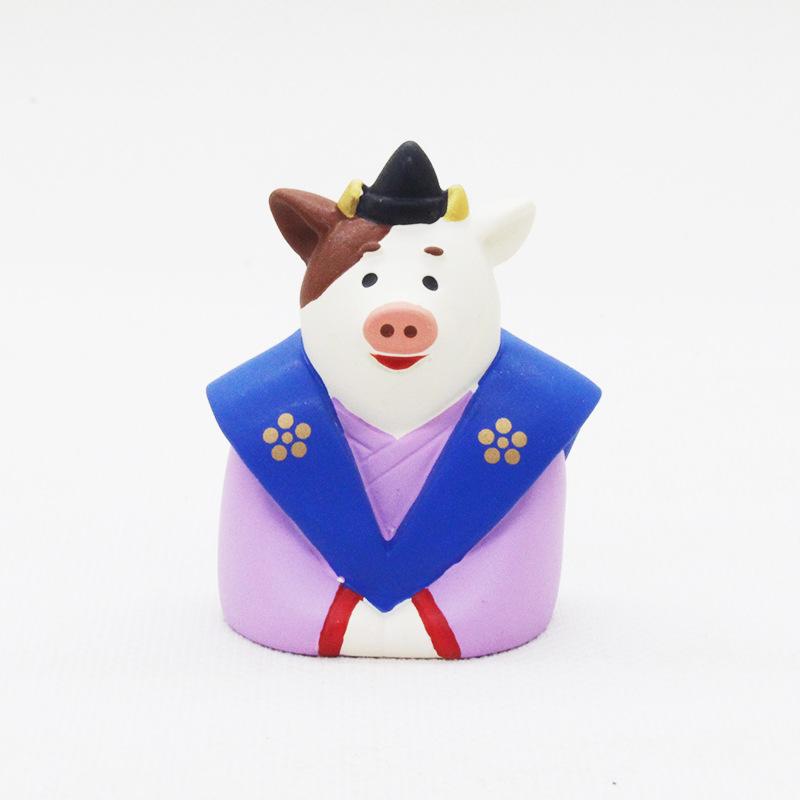 Zakka Japan Lucky Cow Japan Miniature Figurines Resin Craft Bookshelf Decoration Collectible Japan Decoration