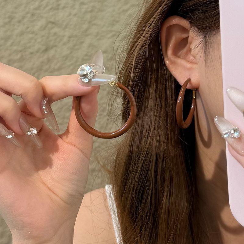 Vintage Yadan style autumn and winter Maillard drop glaze square earrings women's fashion earrings circle earrings show face small stud earrings