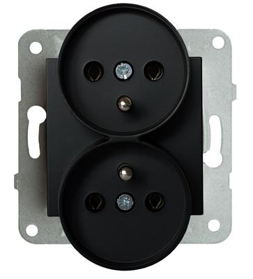 Double Socket with Grounding for Use In Multiple Frames, NOV