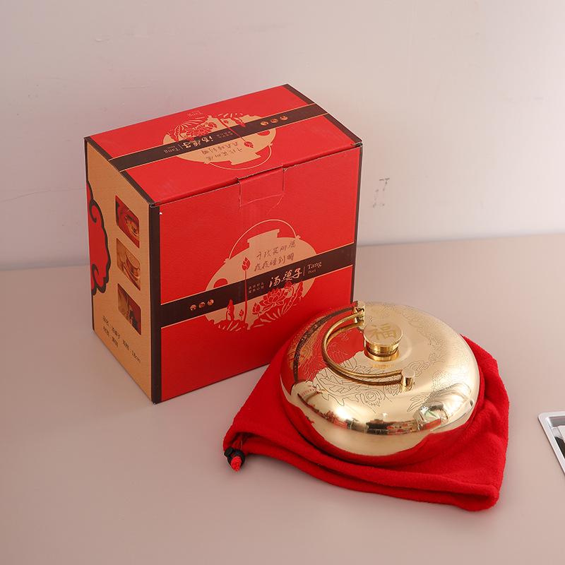 Pure Copper Heat Retention Bottle: Thickened Hand Warmer, Copper Kettle, Hot Water Bag for Health and Comfort.