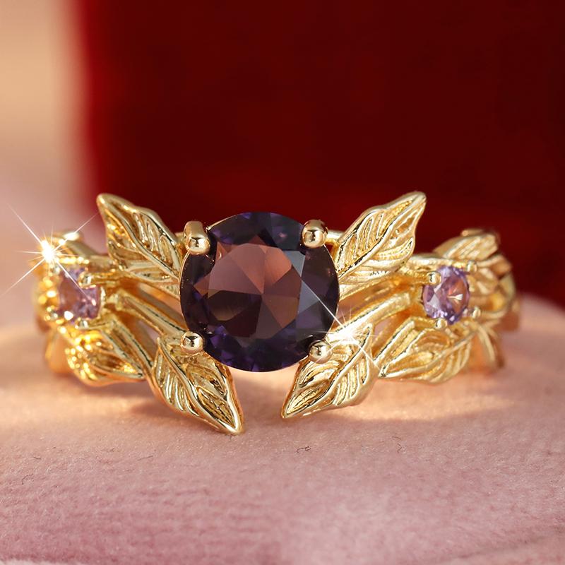 Vintage Inlaid Purple CZ Women's Ring Trendy Gold Color Hand Carving Leaf Daily Wear Party Jewelry Anniversary Gift