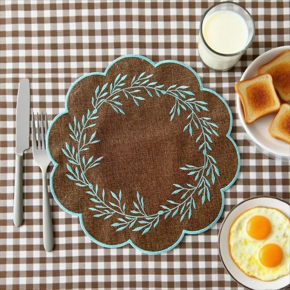 Washable Embroidered Placemats Oil-Proof Tabletop Protector Insulation Table Mat Restaurant