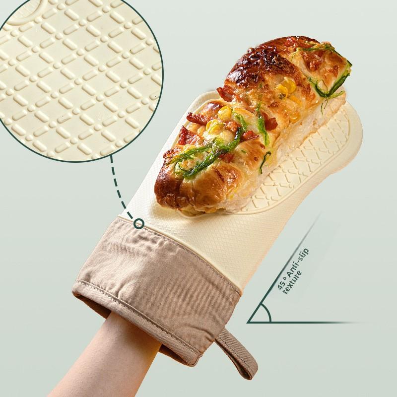 Thick heat-resistant silicone and cotton gloves,double-layer,microwave oven,kitchen baking and barbecue insulation gloves