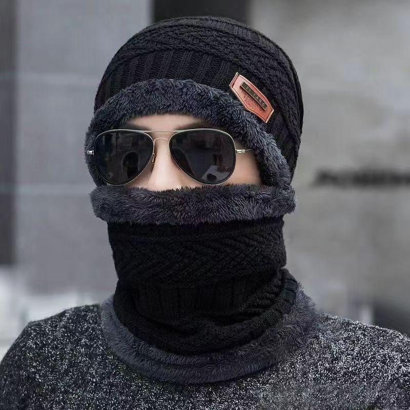 Men's Winter Ear Protection Knitted Hat & Thickened Velvet Neck Warmer Set