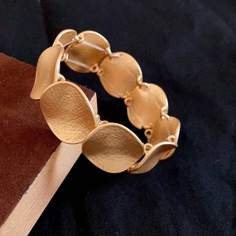 Korean ins metal fashion round bracelet niche simple design bracelet personality Spice girl sweet cool style jewelry