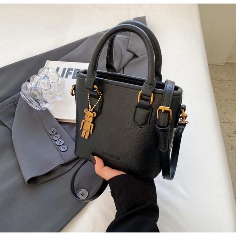 Small bag women s new fashionable and versatile one-shoulder crossbody bag texture explosive hand-held bucket bag