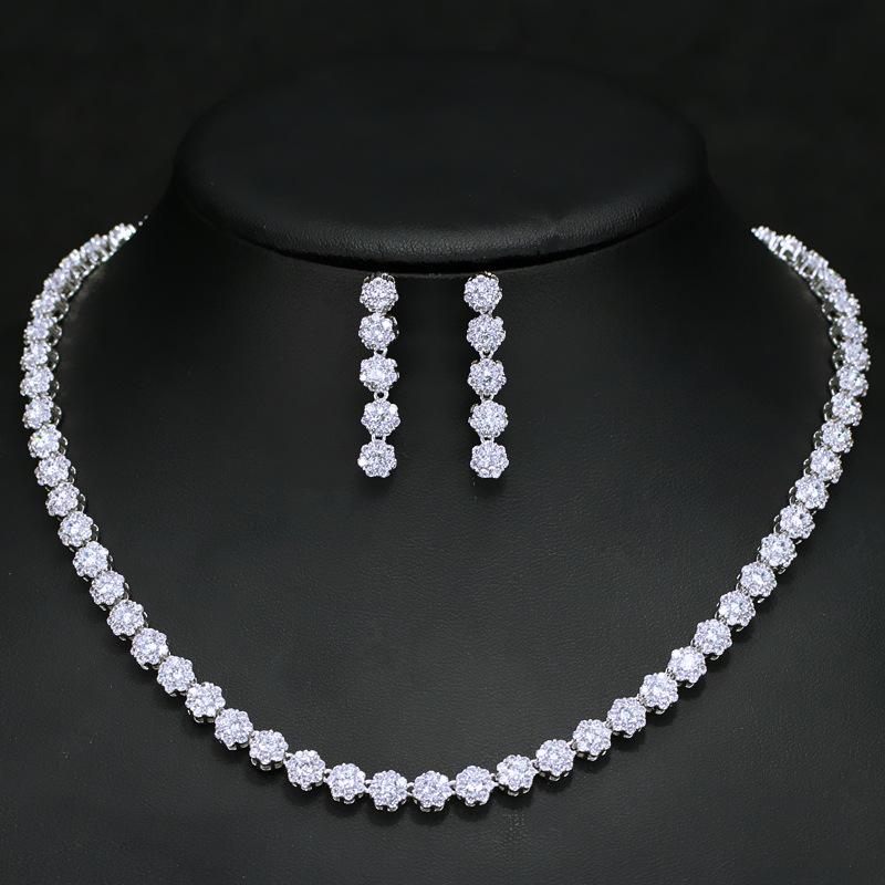 Classic Zircon Bridal Set, Exquisite Workmanship Micro-Inlaid Zircon Necklace Earrings Two-Piece Set