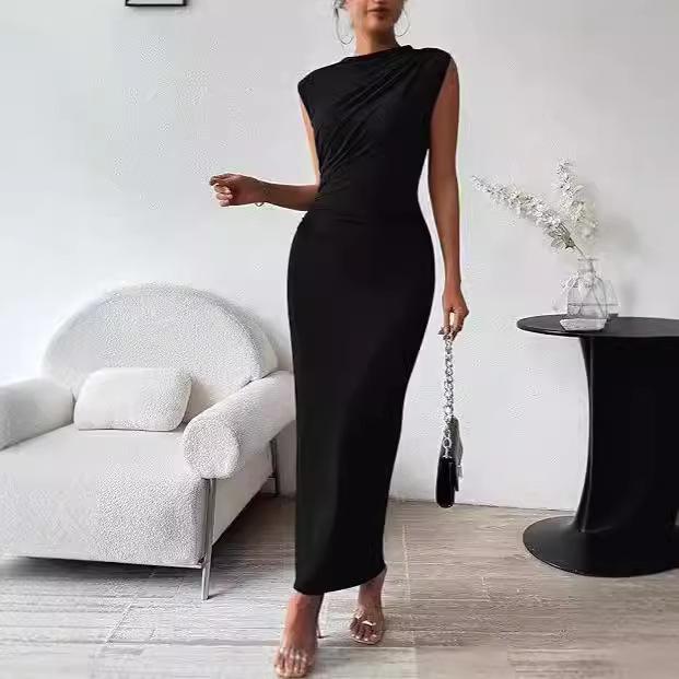 Plus-size Dress, European and American Women's Clothing, Pure and Alluring, Sleeveless, Sexy, Pleated, Slim-fitting, Elegant and Stylish