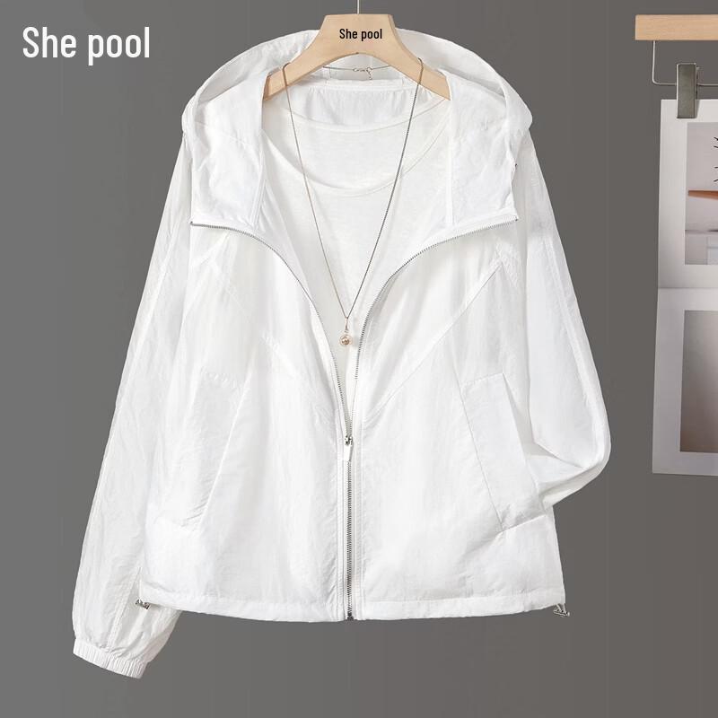 

Women s Hooded Lightweight Zipper Jacket M
